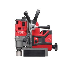 masina_gaurit_cu_talpa_magneti